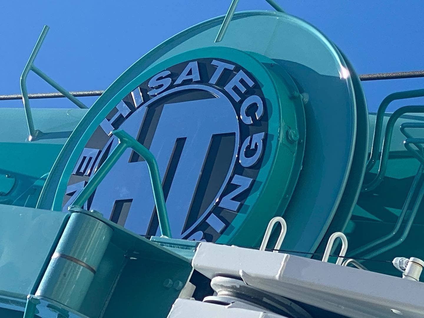 100tラフタークレーン ヒサテックエンジニアリング株式会社